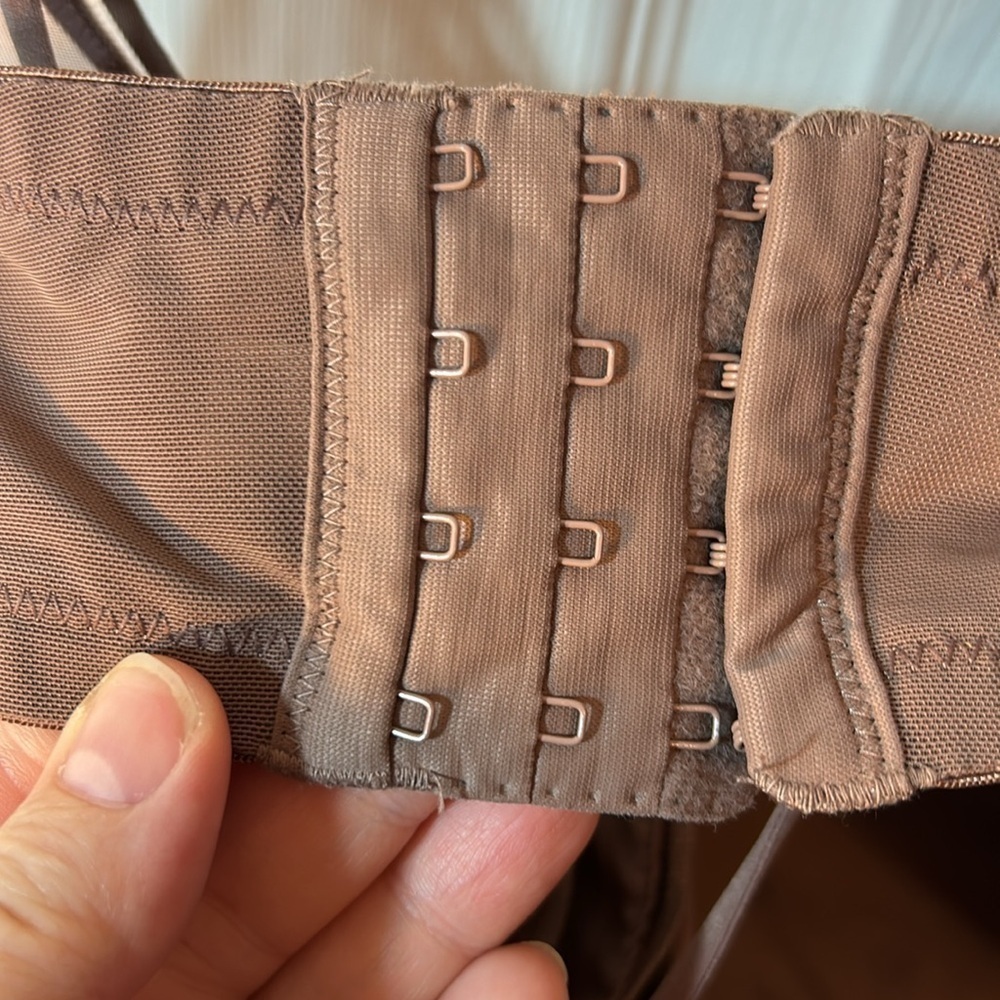 Ashley Graham Brown padded bra with underwire size 40 G - Picture 8 of 10